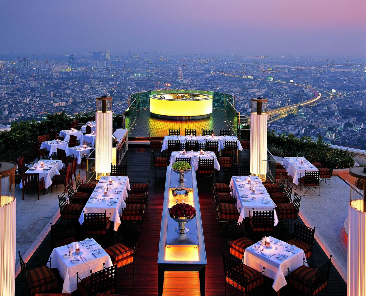 cozy-thailand-sirocco-restaurant-and-sky-bar