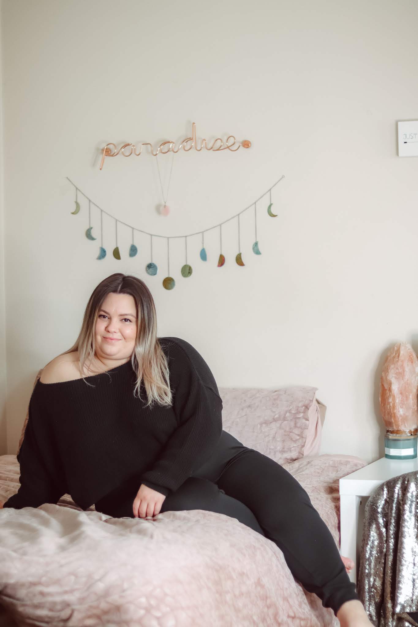 Chicago Plus Size Petite Fashion Blogger, influencer, and model Natalie in the City reviews Pretty Little Thing