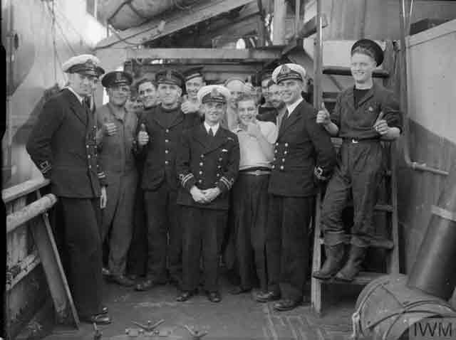 Sailors of HMS Marigold, 23 November 1941 worldwartwo.filminspector.com