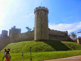 day out at Warwick Castle with teens and infants review