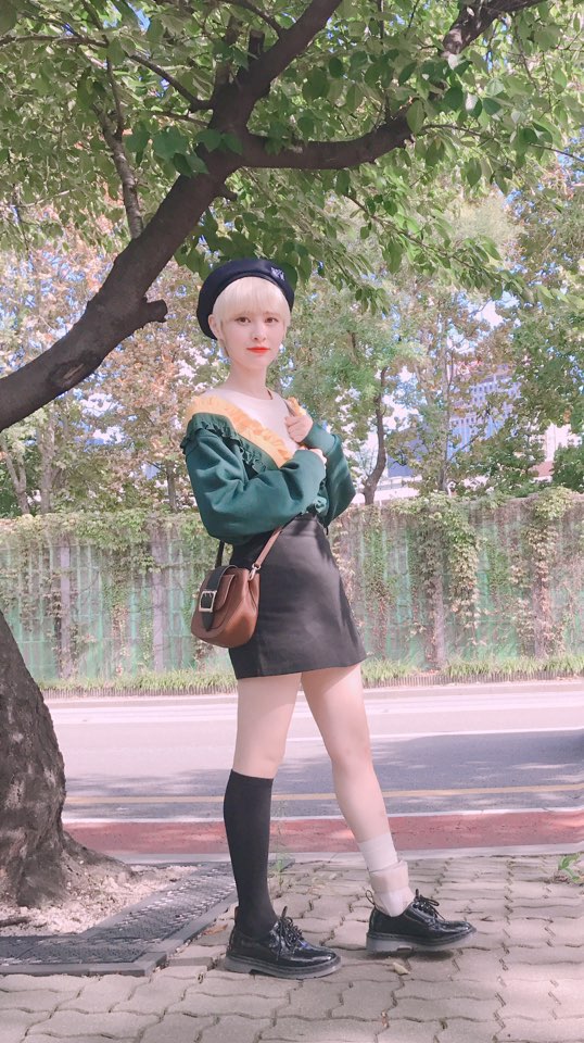 All About Girls K Pop Dia イェビン 練習中に足首のじん帯破裂の重傷 湿布と鎮痛剤を打って ザ ユニット 練習に参加