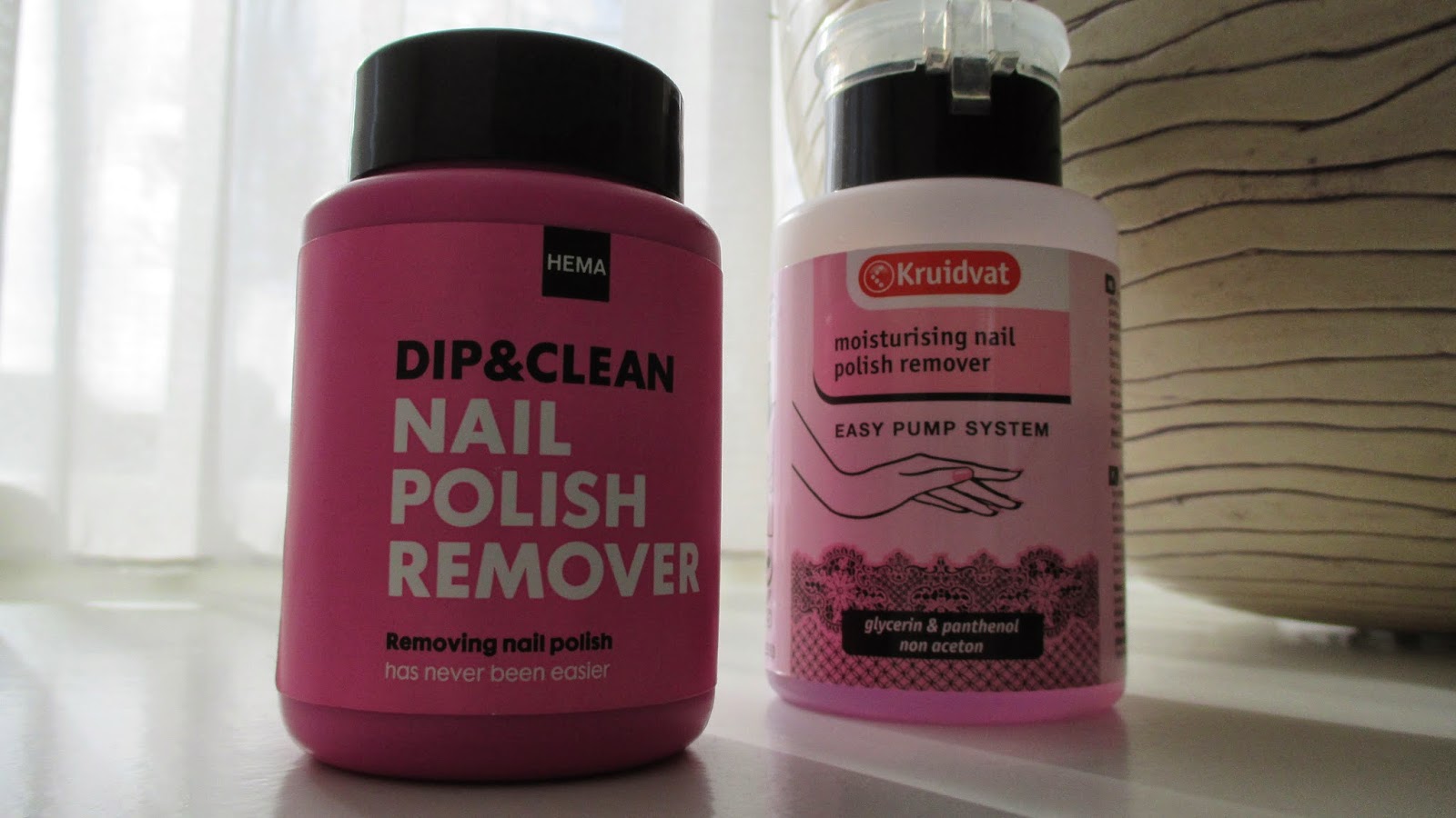 Colour Fizz Hema sponge nail polish remover VS Kruidvat pomp nail