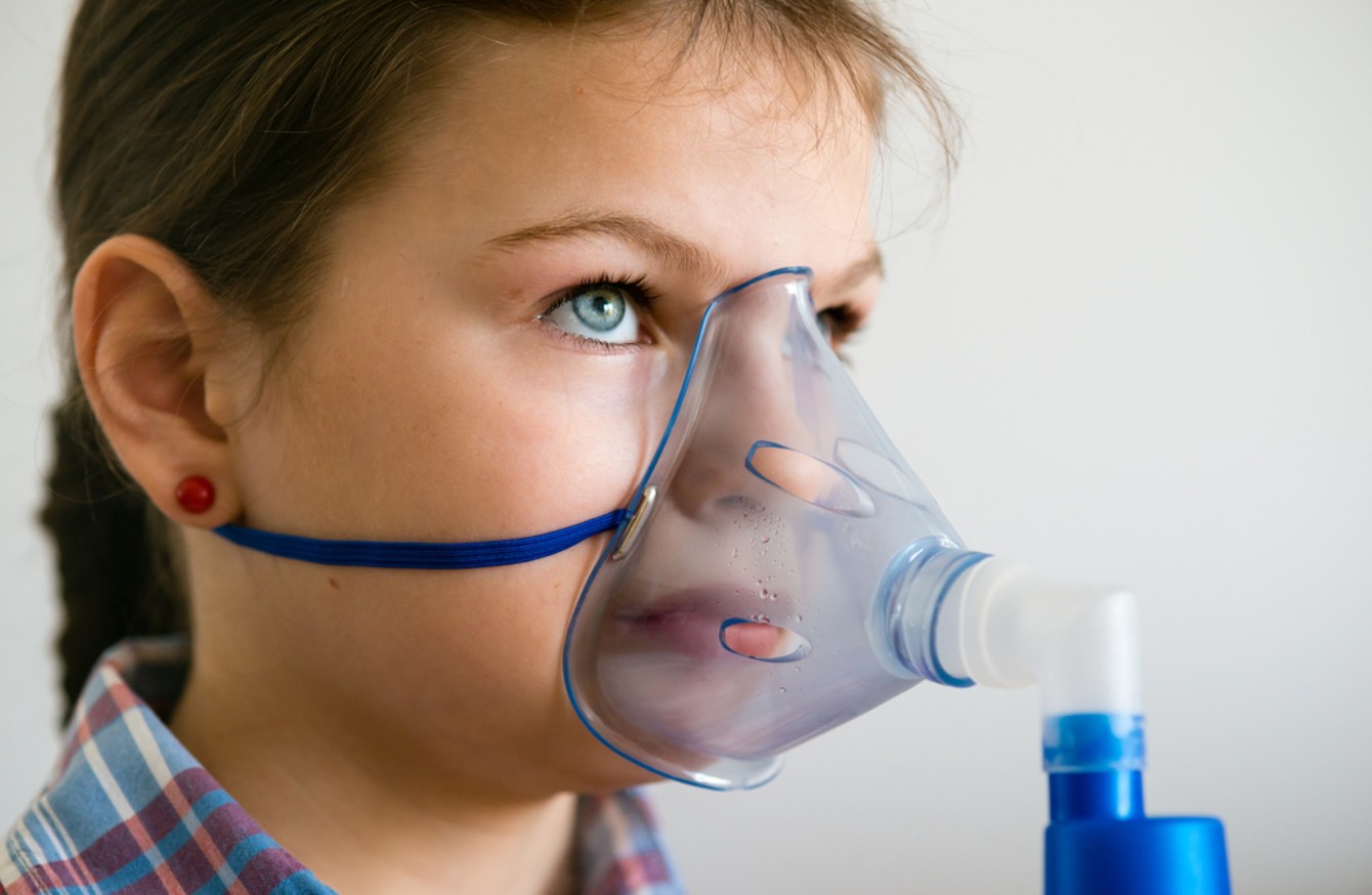 Можно греть нос при заложенности. Ингалятор для прогревания носа. Ингалятор астма. Прогревание носа. Аппарат для прогревания пазух носа.