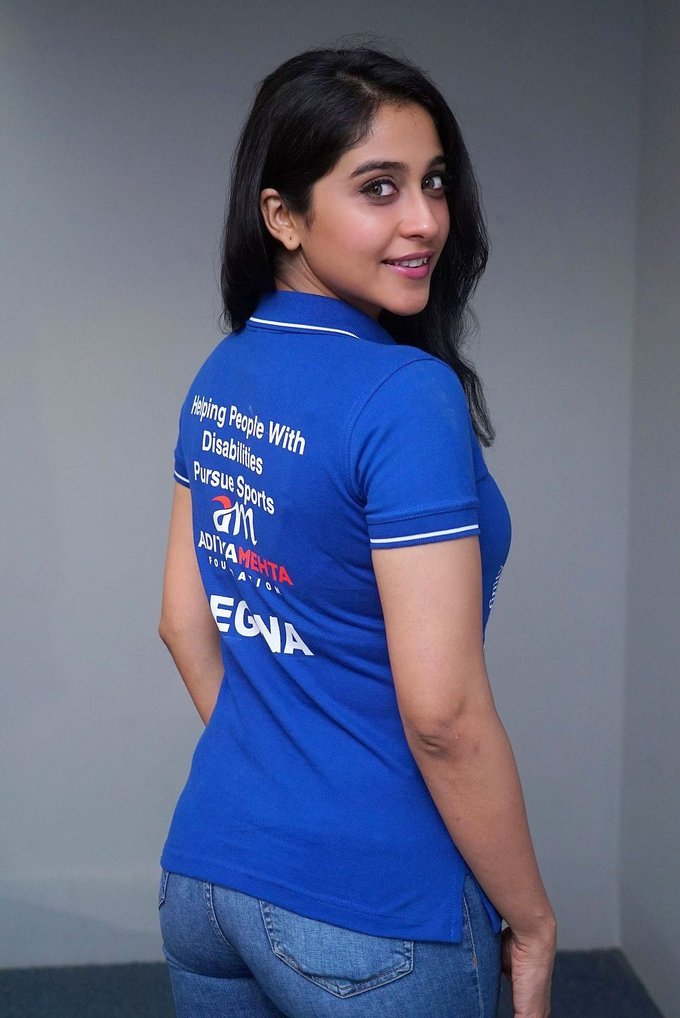 Beautiful Telugu Girl Regina Cassandra Long Hair In Blue T shirt Jeans