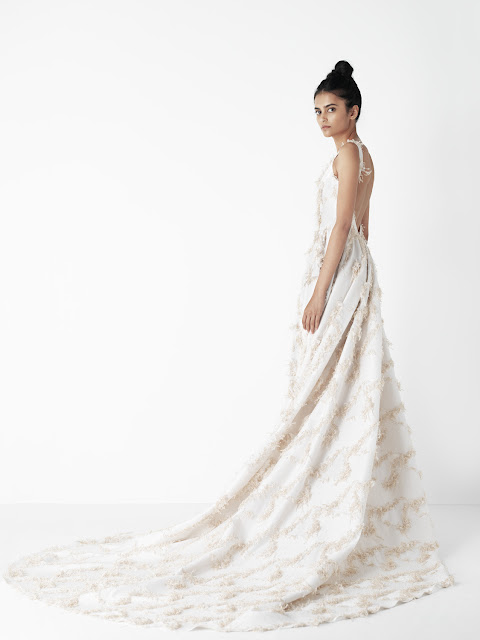 Primera colección de vestidos de novia de Mónica Cordera Primera colección de vestidos de novia de Mónica Cordera