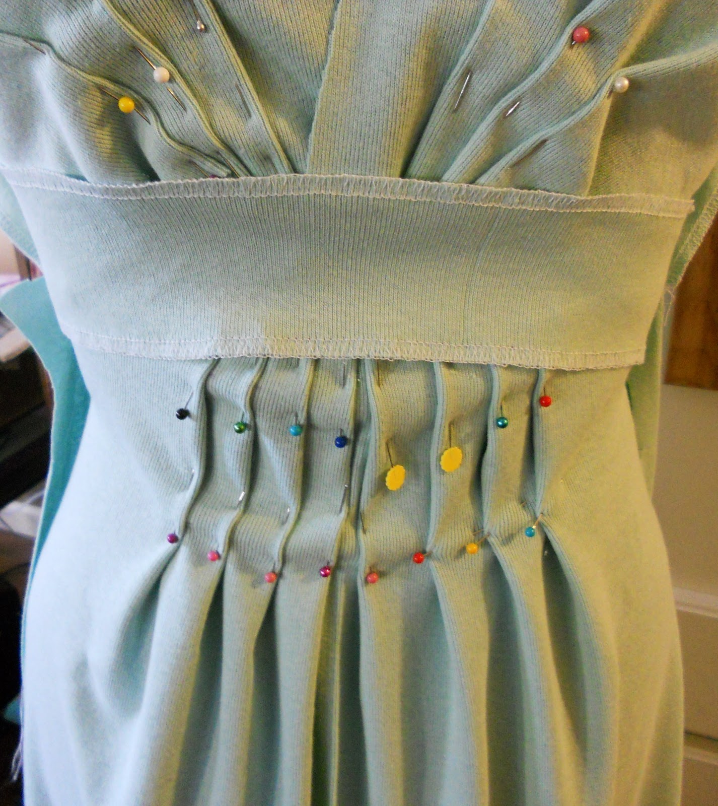 SewItMakeItBakeIt Ahhh! To sew clothing again...