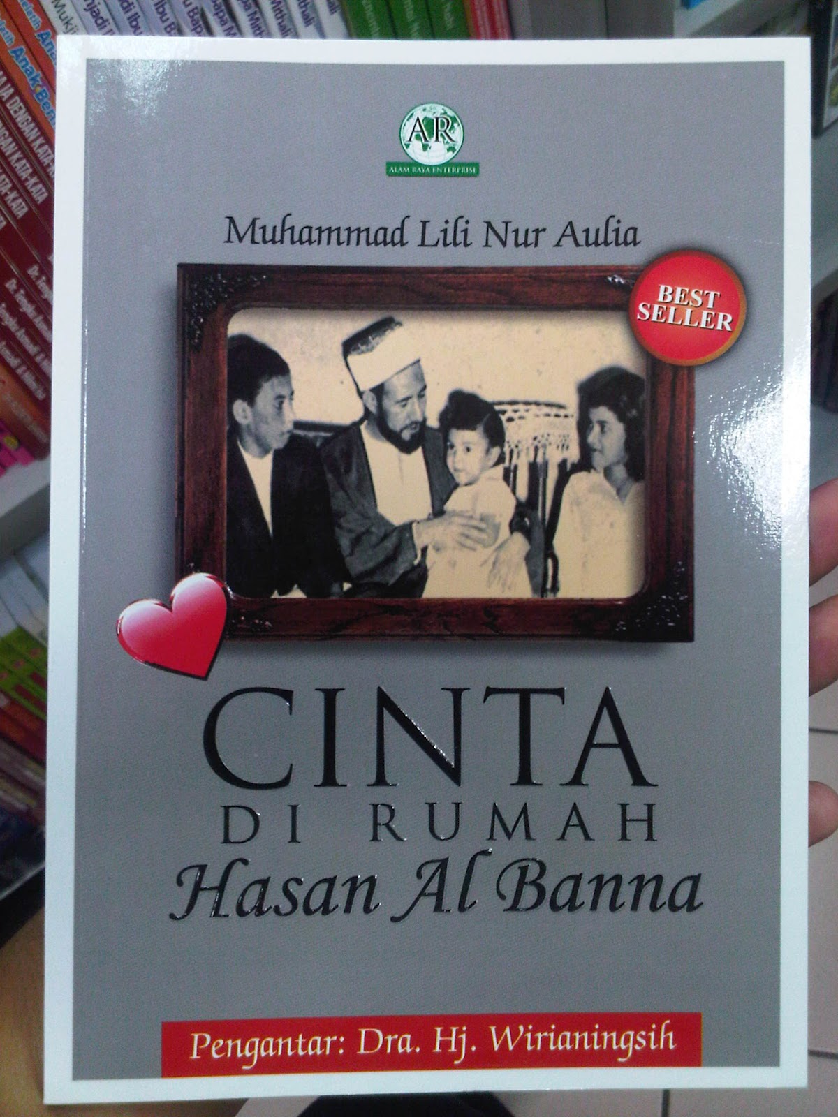 HIKMAH BOOK SHOP: BUKU CINTA DI RUMAH HASAN AL-BANNA