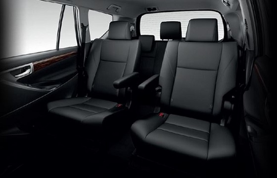 Kijang Innova Venturer : Inikah Varian Termewah? interior innova venturer
