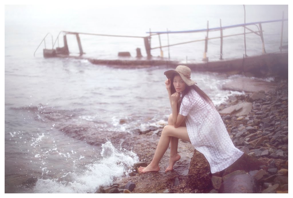 вивьен море. простота в девушке. Vivienne mok photography: snezhana. вивьен море. девушка блондинка на фоне моря.