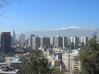Vista de Santiago de Chile con los Andes, Santiago de Chile, Chile, vuelta al mundo, round the world, La vuelta al mundo de Asun y Ricardo