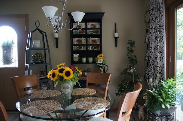 Home And Gardening With Liz Transitional Look For Kitchen Dining Area
