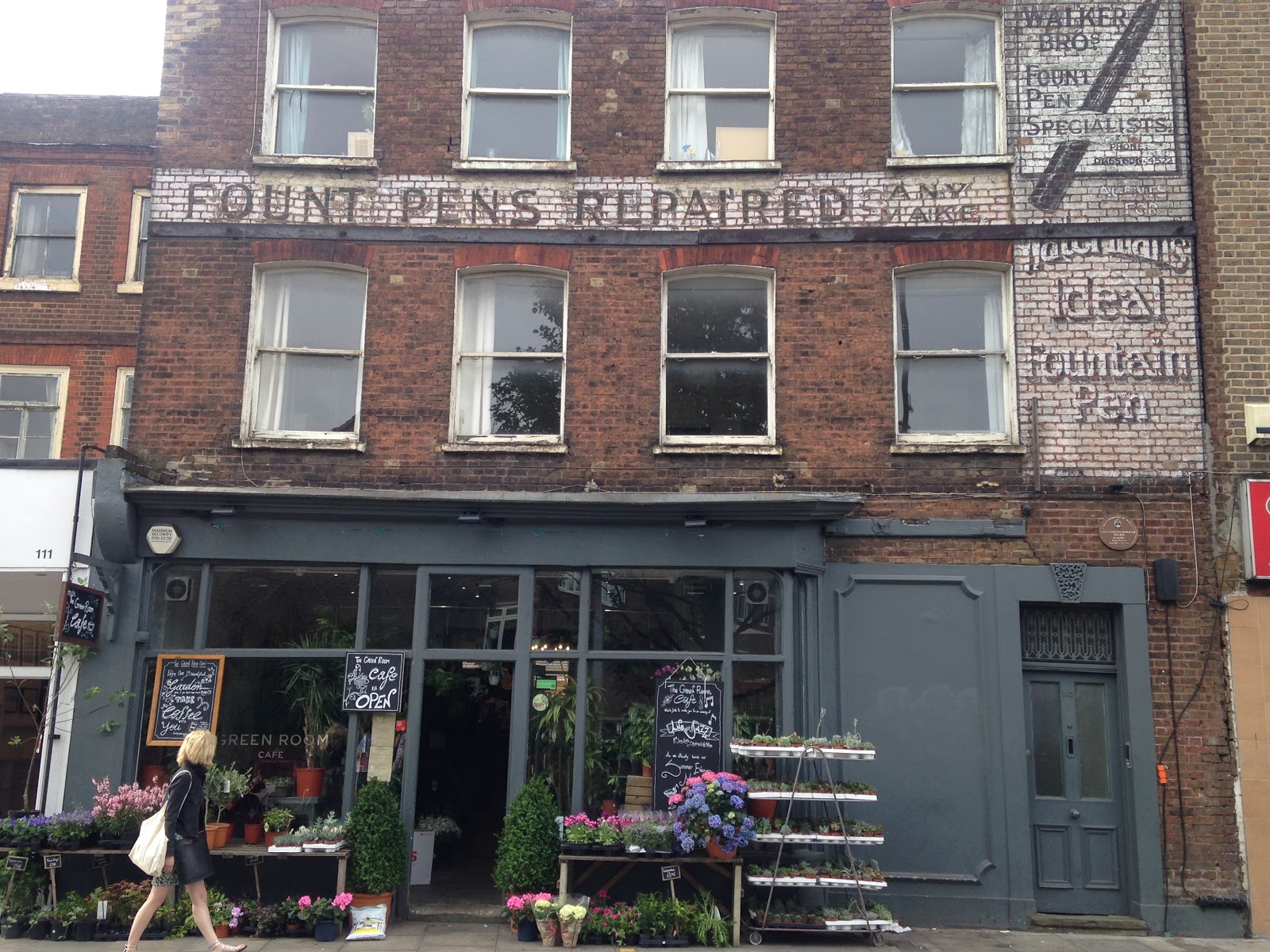 Cafes in North London The Cafe Cat
