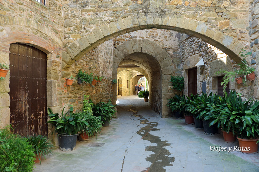 Calles de Monells, Girona