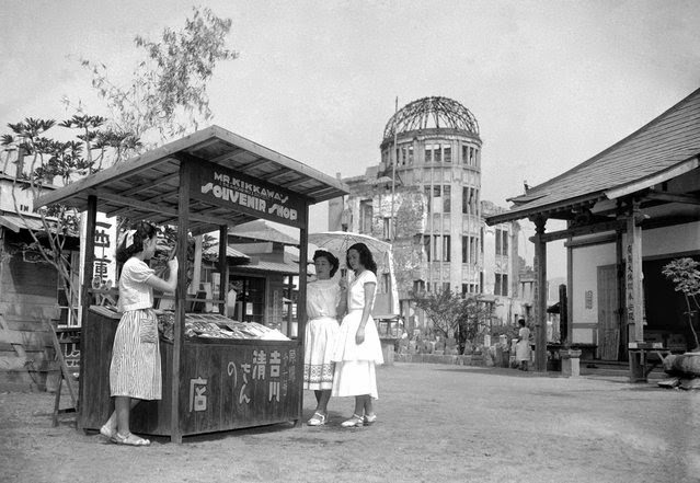 Japan+in+the+1950s+(26).jpeg