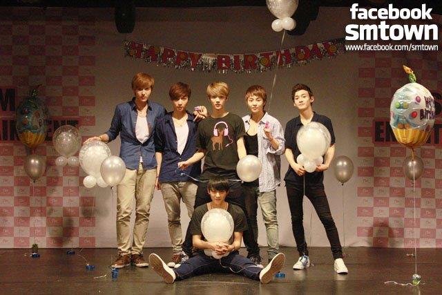molla: (Photo) Exo Member Birthday