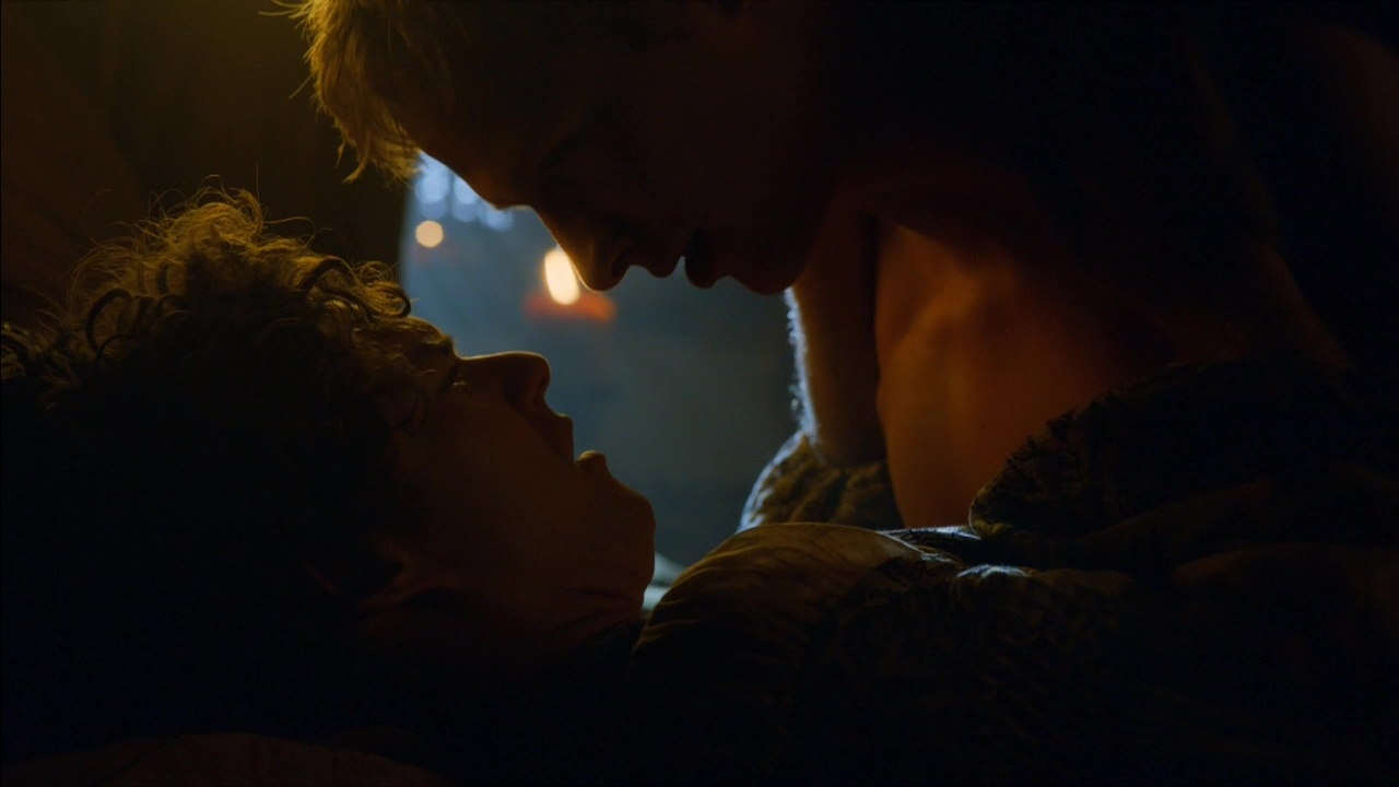 Will Tudor nude in Game Of Thrones 3-05 "Kissed by Fire" .