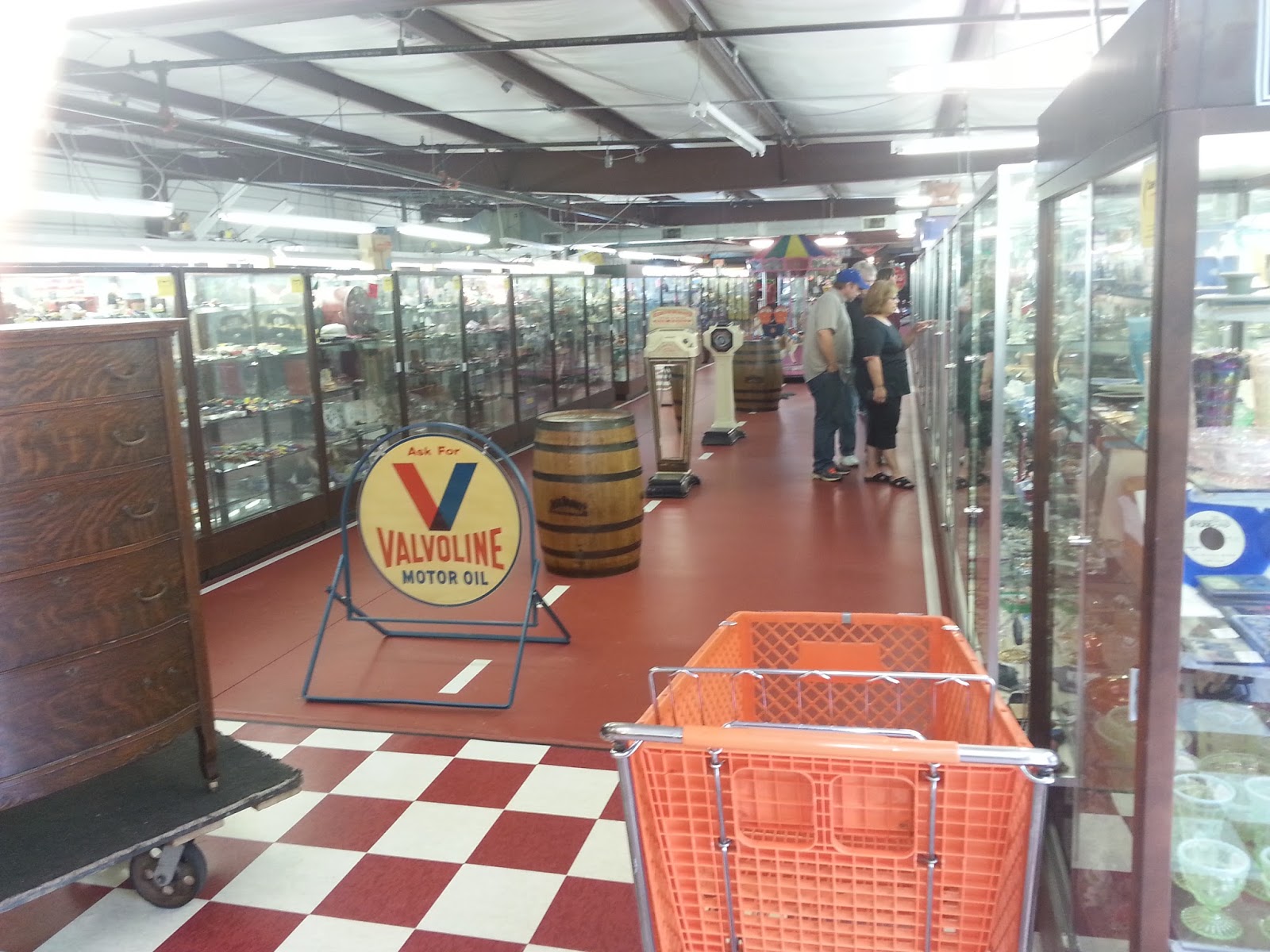 Antique Pottery and Glass Market Hunter Centerville Antique Mall