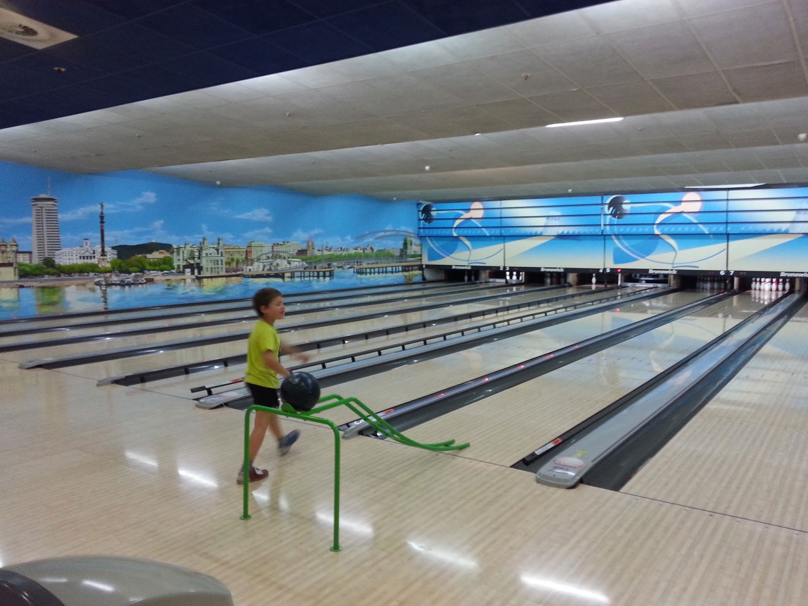 Barcelona Blog, Spain. News, insights and tips. Bowling in Barcelona