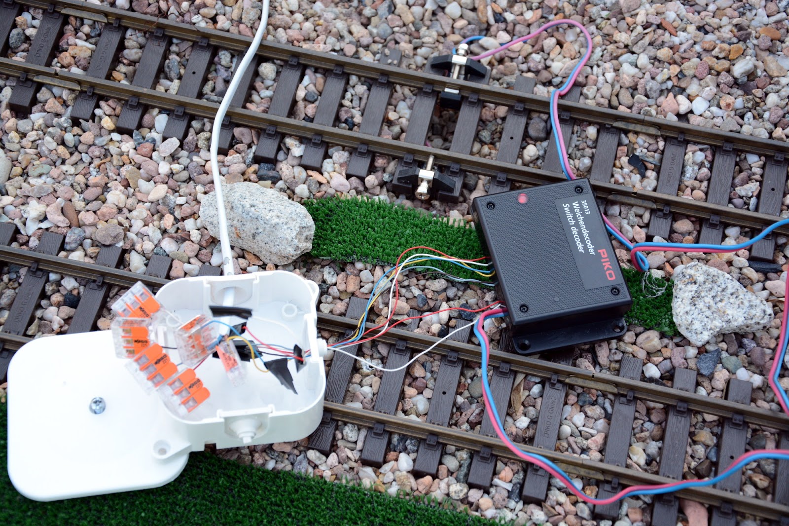 My Miniature Worlds Piko 35013 switch decoder with Roco Z21