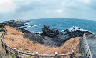 Yongduam Rock - Jeju Yongduam Rock