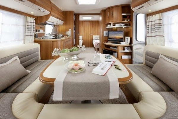 50 fantastic luxury motor-homes on wheels!