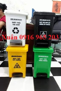 Thùng rác y tế có logo 20 lít màu đen-trắng-xanh-vàng Thùng rác y tế có logo 20 lít màu đen-trắng-xanh-vàng