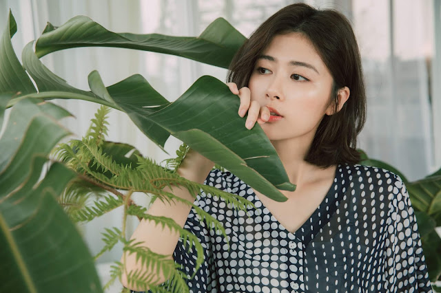 復古小姐V領五分飄袖襯衫