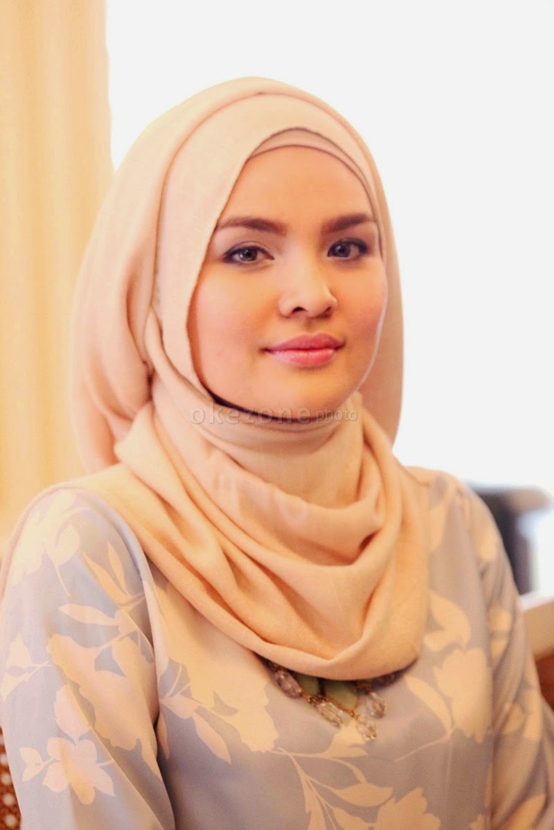 Hijab Indria Miranda