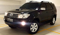 https://4.bp.blogspot.com/-NmZEuCSHPU8/WB5GFe66P1I/AAAAAAABGYM/Ng38f-zL9GkiwU3bvVhAvPuSTJ1v7vd2wCLcB/s640/Hilux-sw4-srv-blindada-R-20140912081754.jpg