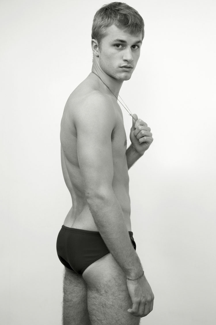 Григорий Некрасов - биография, личная жизнь, фото, новости, актер, фильмография,