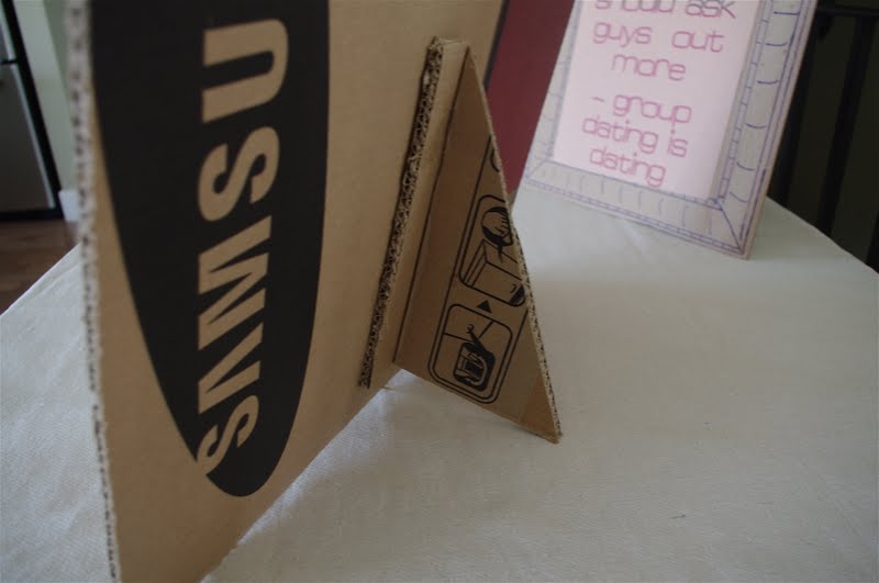 Creative "Try"als Make Props/Displays Out of Cardboard