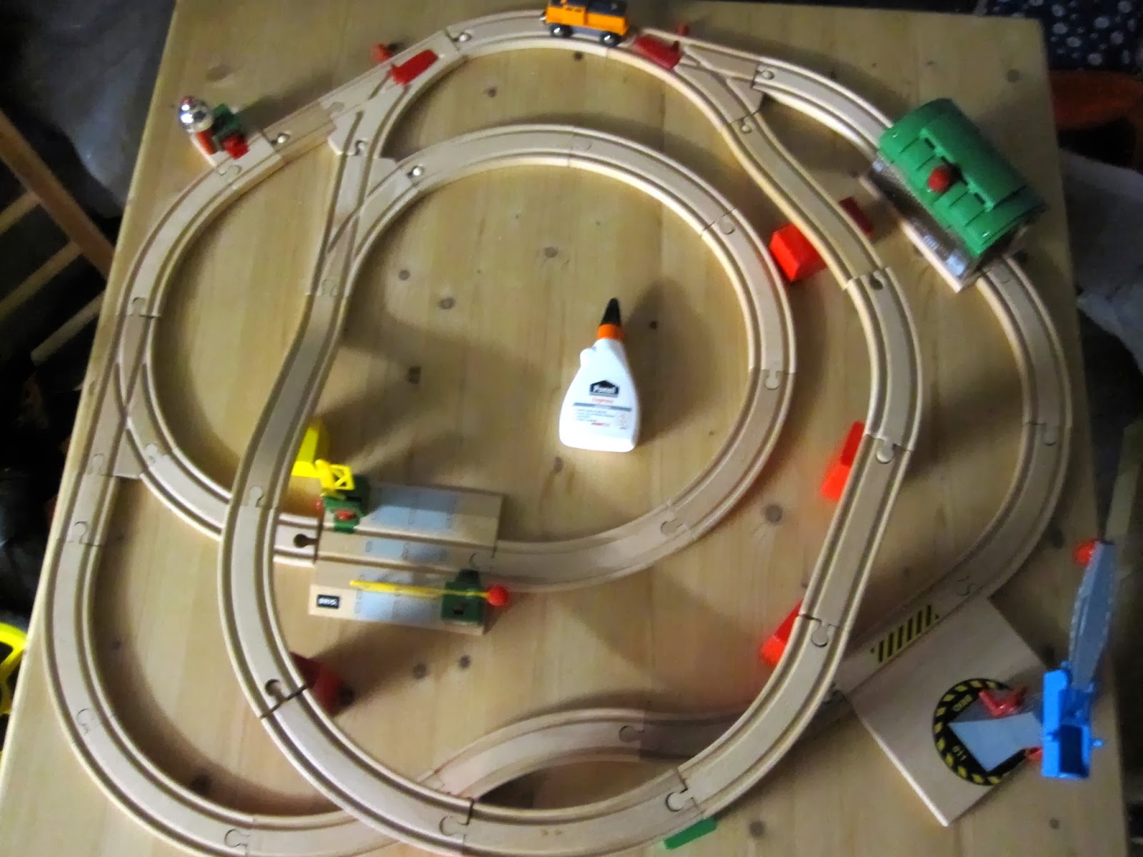 LotteZweizahn Tutorial 4 Eisenbahntisch / BrioSpieltisch (DIY)
