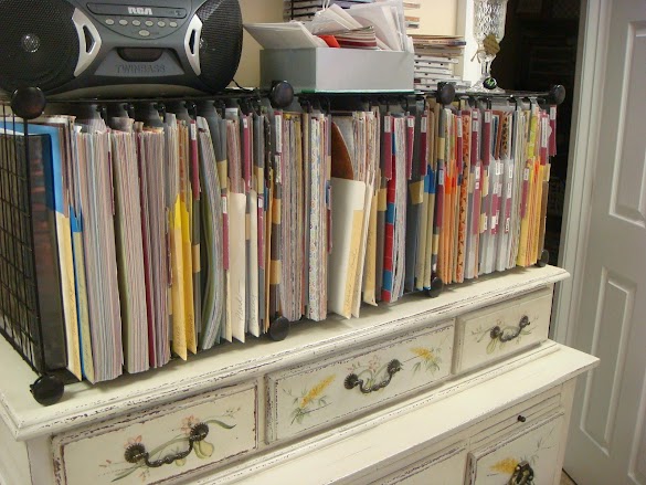 Craft Room Paper Storage : Craft room - wrapping station | organized craft rooms ... : Now that the christmas wrapping season is here, i was faced with the disorganized pile of wrapping paper that has existed in my closet for longer than i care to admit to.