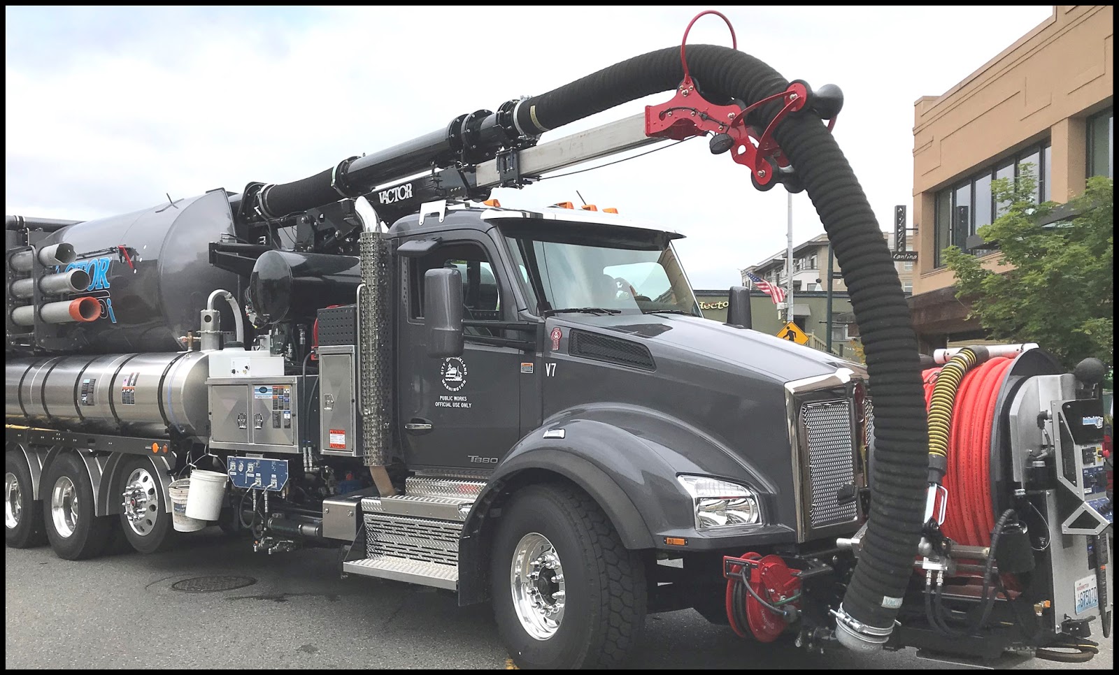 Blog City of Kirkland Relies on Kenworth T880 Vacuum