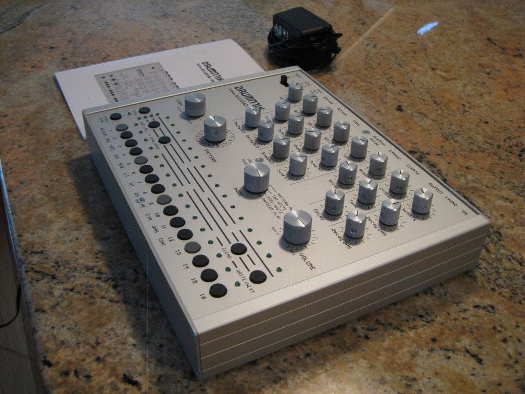 MATRIXSYNTH ACIDLAB DRUMATIX ANALOGUE DRUM SYNTHESIZER