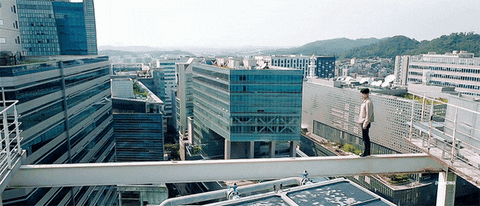 이미지에 대체텍스트 속성이 없습니다; 파일명은 giphy%2B%25281%2529.gif 입니다.