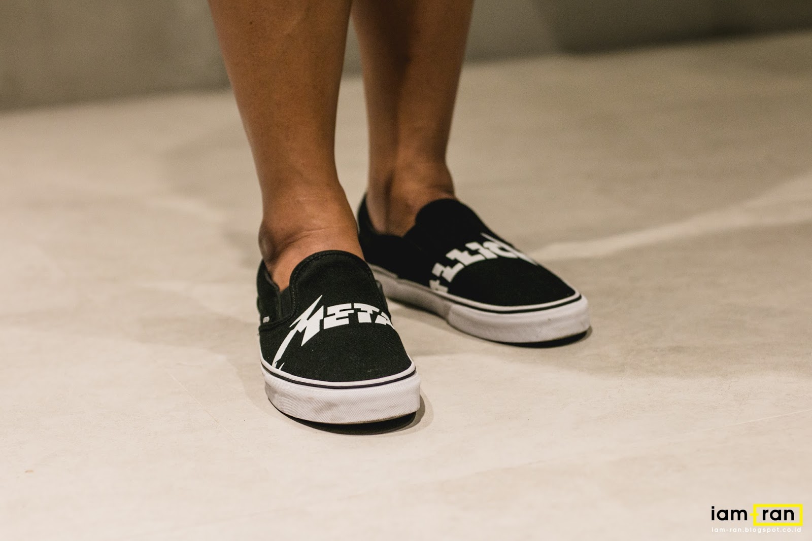 vans slip on metallica