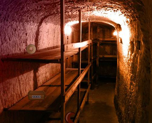 Abandoned Military Bunker Escape Walkthrough