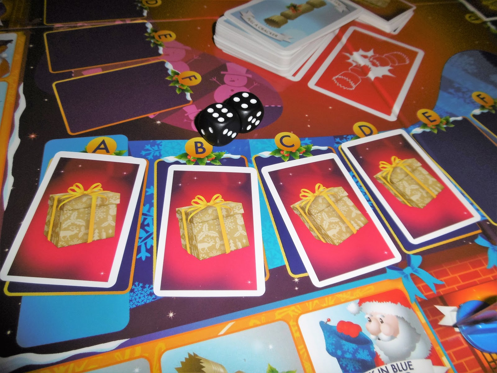 Madhouse Family Reviews: The Very Merry Christmas Game review