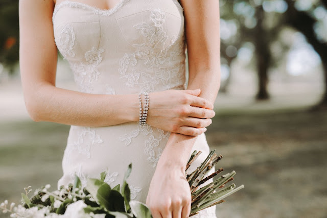 TO THE AISLE AUSTRALIA | REDKI COUTURE JEWELLERY BRISBANE BRIDAL JEWELLERY DESIGNER TWIG AND FAWN PHOTOGRAPHY