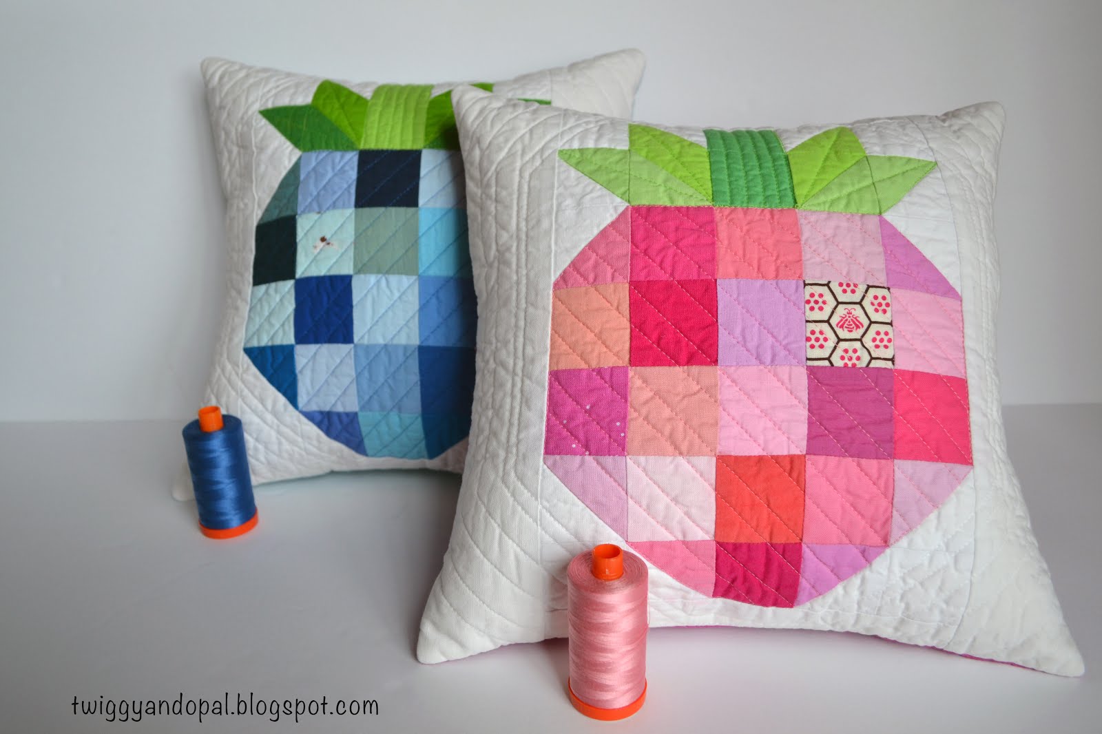 Twiggy and Opal Glue Basting A Zipper Tutorial