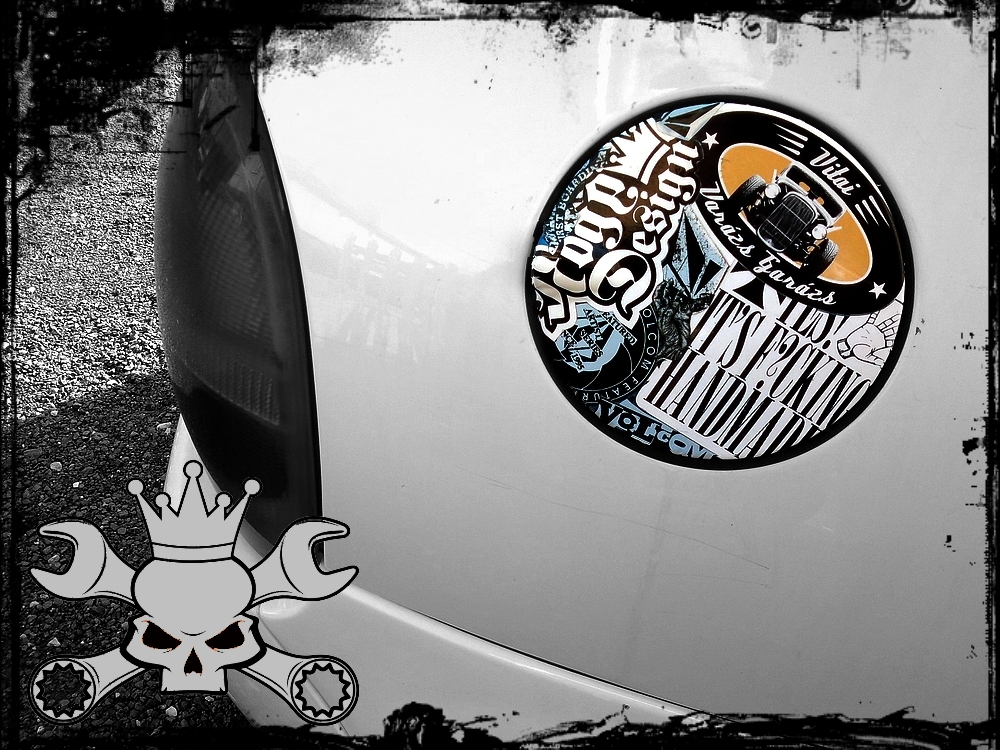 Noggdesign Gas tank door sticker