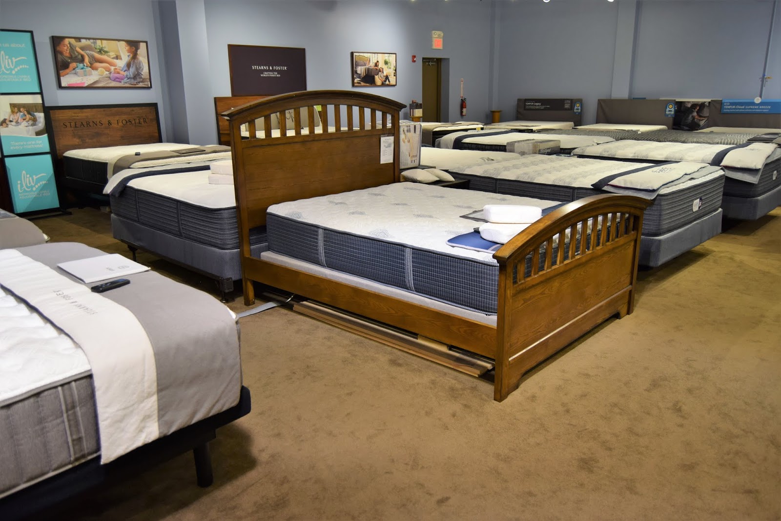 Slumberland Furniture Store Osage Beach, MO June 2018