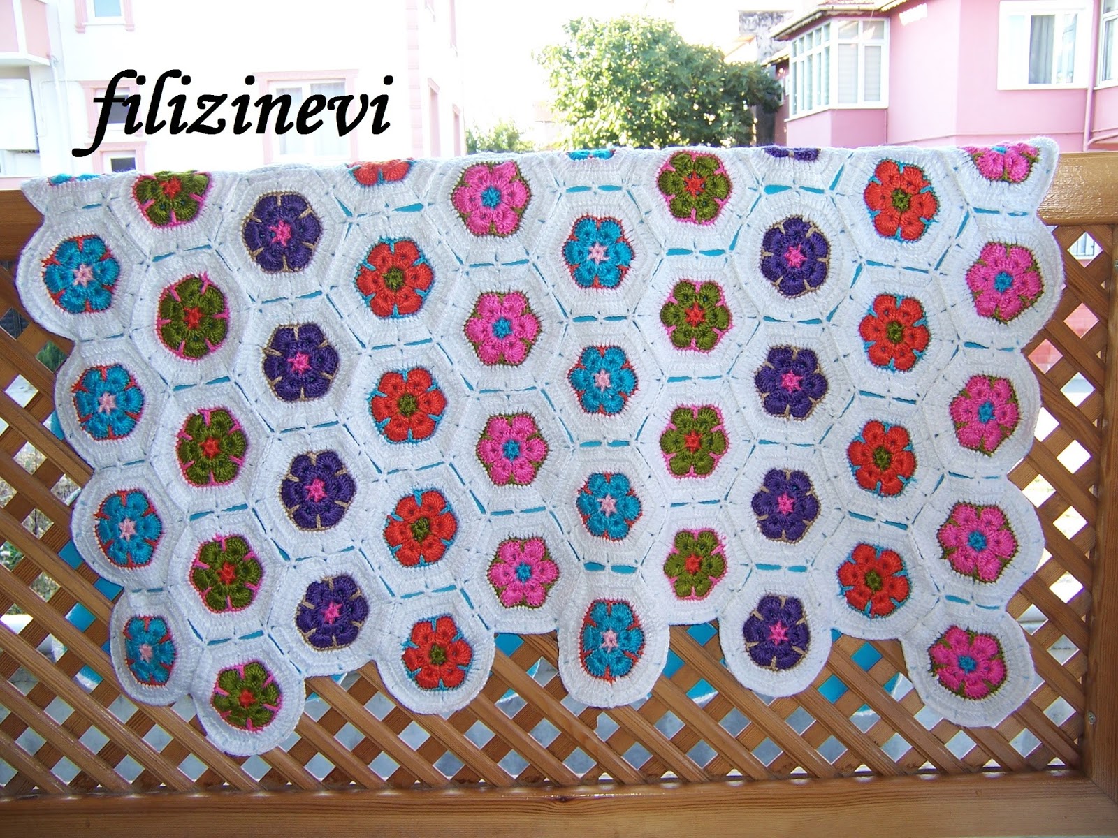 RENGARENK BEBEK BATTANİYESİ