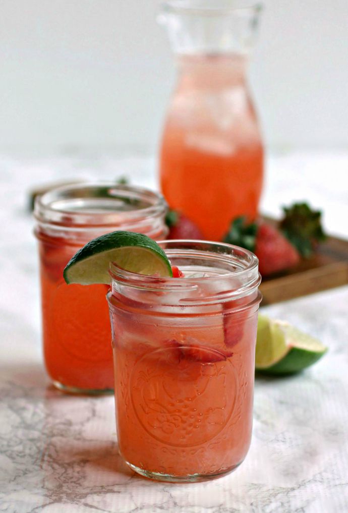 Strawberry Gin Fizz
