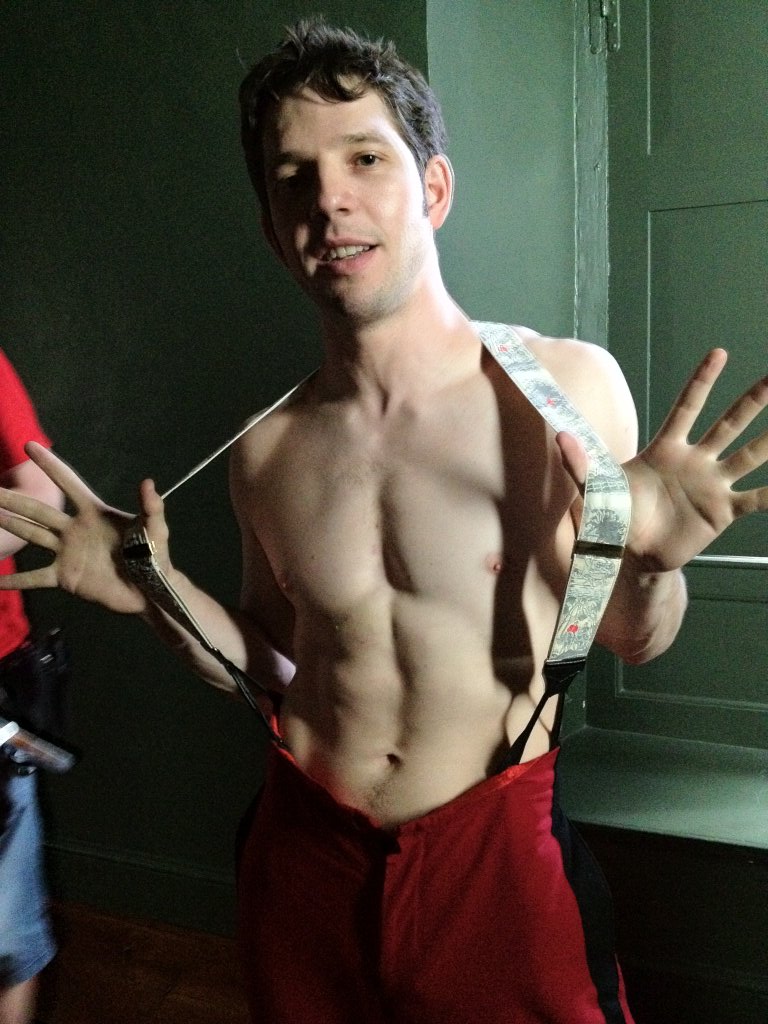 The Stars Come Out To Play Damien Molony Shirtless Twitter Pic 19158 | Hot  Sex Picture