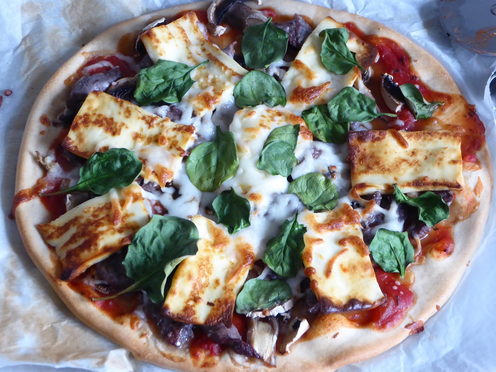 Family FECS Pizza with Sliced Beef, Spinach, Mushroom & Cheese
