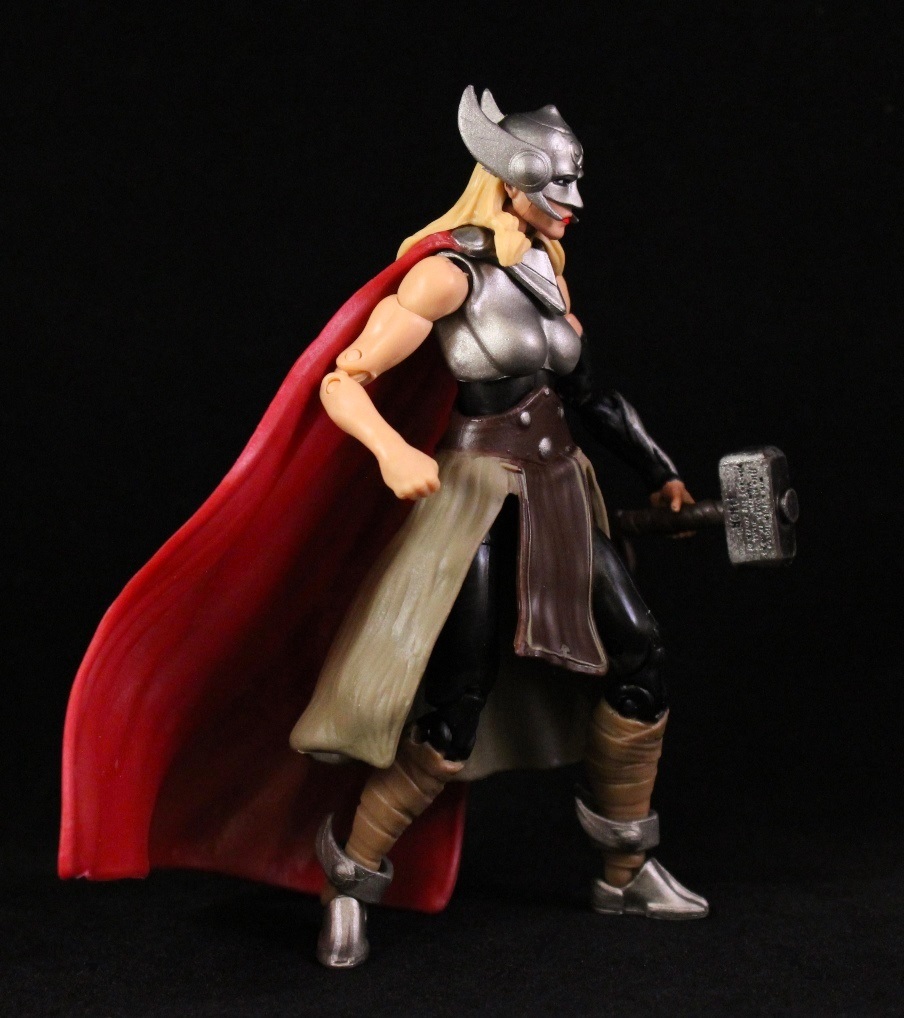 She's Fantastic: 3.75" Marvel Legends - LADY THOR!