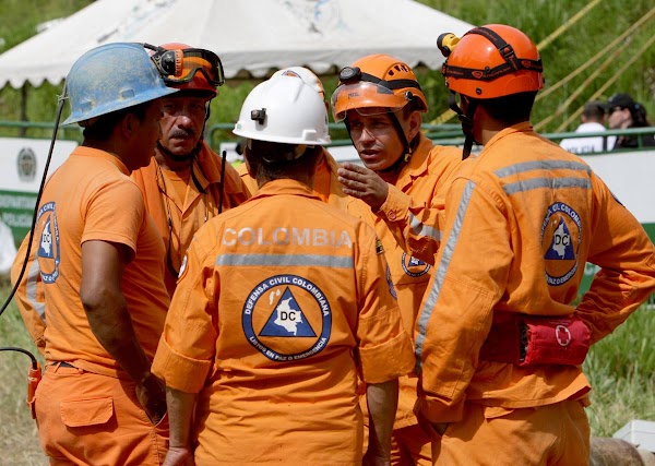  Colombia ofrece a México envío inmediato de rescatistas
