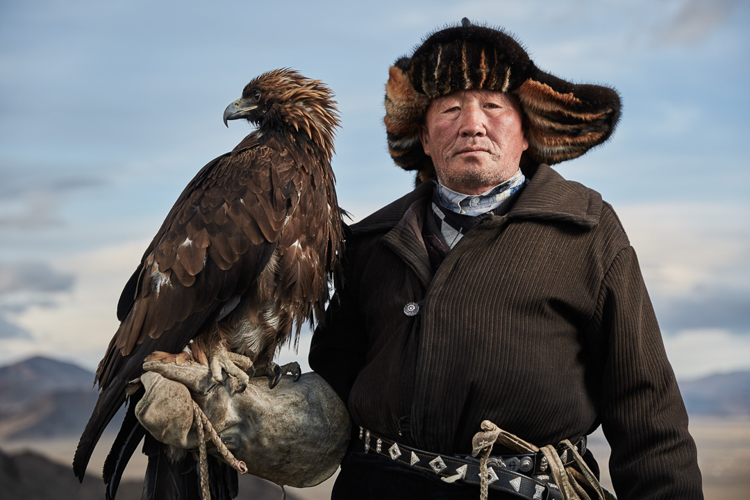 Portraits Behind amazing story of Mongolian Eagle Hunters by Sasha